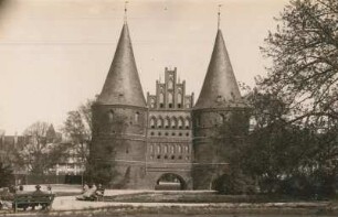 Lübeck, Stadtbefestigung, Holstentor