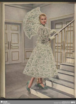 Mannequin auf Treppe