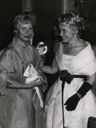 1956, Prälat, Michèle Morgan, Maria Schell