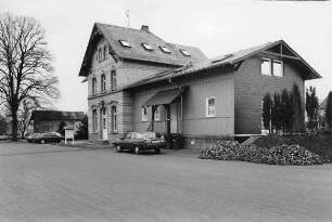 Bahnhof (Massivbau); Echzell, Bahnhofstraße 33, Bahnhofstraße