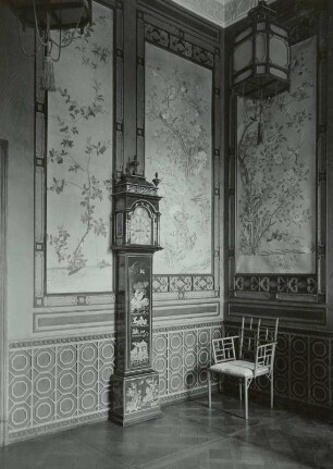 Wörllitz (Anhalt): Schloß Wörlitz (erbaut 1769-1773 von Friedrich Wilhelm von Erdmannsdorf (1736-1800) im klassizistischen Stil nach engl. Vorbild: Schloß Claremont) Innenaufnahme: 1 chin. Zimmer, Teil der Tapete (chines. Wandmalerei)