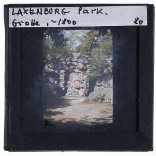 Laxenburg, Schlösser von Laxenburg : Park, Grotte