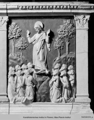 Kanzelrelief mit Abendmahl, Auferstehung und Himmelfahrt : Himmelfahrt