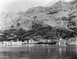 Stadtansicht von Kotor vom Schiff aus