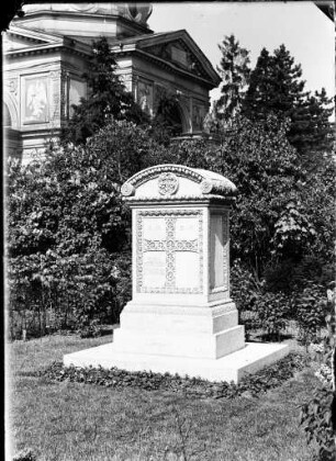 Grabstein von Carl Schuster