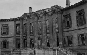 Zerstörungen Zweiter Weltkrieg - Luftangriff auf Karlsruhe am 02./03.09.1942. LS-Revier II. Rondellplatz - Markgräfliches Palais