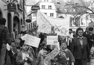Freiburg im Breisgau: Demo für Schulkindergärten