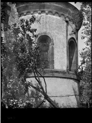 Billigheim Gotische Pfarrkirche Sankt Michael Außenansicht Turm von Südosten - Chorapsis