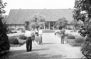 Berlin: Haus im Englischen Garten