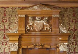 Portal der Nordseite — Ädikulaaufsatz mit Bremer Stadtwappen