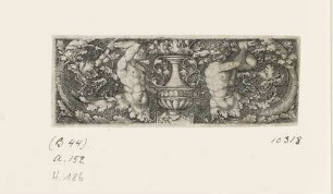 Zierleiste mit zwei kämpfenden Tritons
