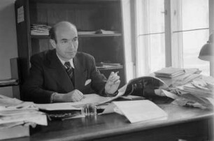 Porträt von Dr. Helferich : Porträt von Dr. Helferich