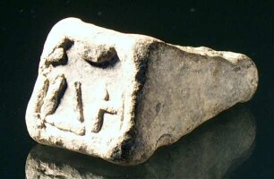 Bleigewicht mit griechischen Buchstaben ΔΗ auf der Unterseite