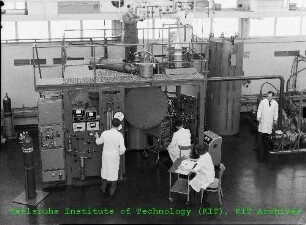 Molekularstrahlapparatur im Institut für Kernverfahrenstechnik (IKVT)