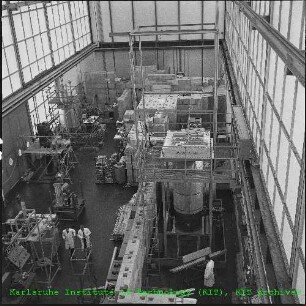 Technikumshalle des Instituts für Neutronenphysik und Reaktortechnik (INR)
