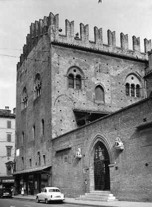 Bologna. Palazzo di Re Enzo (1201/1300)