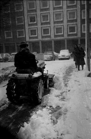 Wintereinbruch mit starkem Schneefall