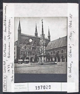Lübeck: Rathaus mit Marktbrunnen, 1873. Brunnen abgerissen