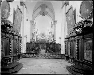 Bronnbach Kloster Klosterkirche (1157-1222) Innenansicht nach Westen