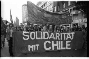 Kleinbildnegativ: Chile-Demonstration, 1973