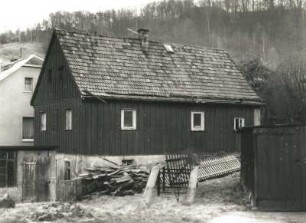 Cossebaude, Talstraße 30. Bauernhof (1801/1850). Bergseite