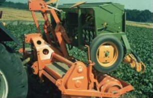Fotografie: Sämaschine, Drillkombination, Kastendrillmaschine, Bodenfräse, Drillsaat