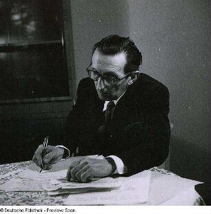 Portraitserie Walter Mehring