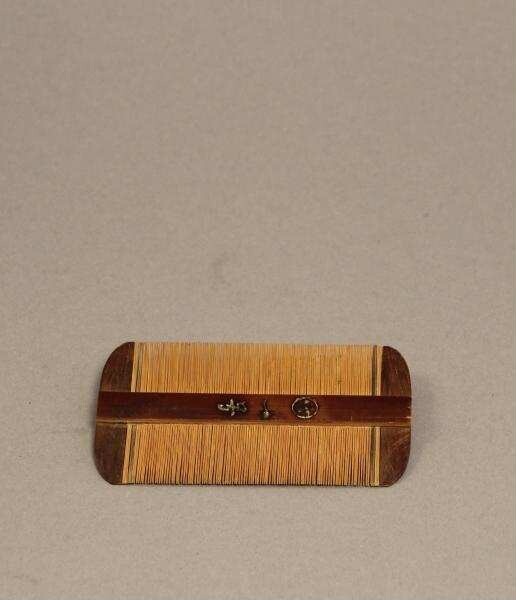 Comb