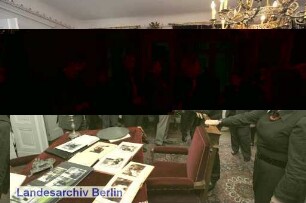 Der Regierende Bürgermeister von Berlin, Klaus Wowereit besucht den Bezirk Marzahn - Hellersdorf