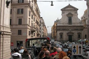 Rom - Via del Tritone : Blick in die Via del Tritone. Aufgenommen in Rom im April 2004