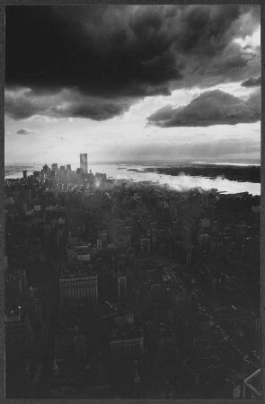 Blick vom Empire State Building auf Lower Manhattan mit dem World Trade Center, New York