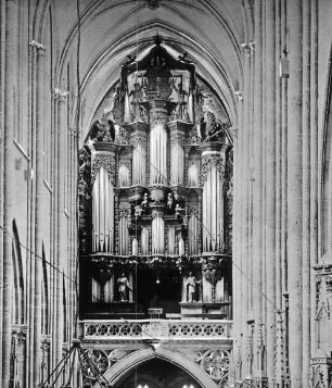 Halberstadt, Dom St. Stephanus und St. Sixtus, Westwand des Langhauses, Orgel
