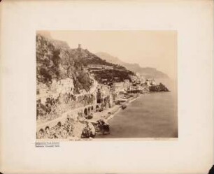 Panorama der Stadt Amalfi: Ansicht von der Marina her