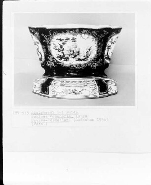 Sèvres-Porzellan (Vase) — Bild