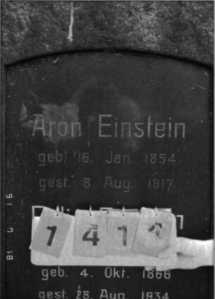 Grabstein 1414 [Hahn S. 60 Grab-Nr. 1977/78]: Grabstein 1414 (Detailaufnahme) [Hahn S. 60 Grab-Nr. 1977/78]