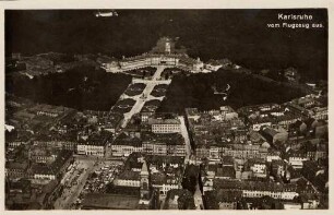 Postkartenalbum mit Motiven von Karlsruhe. "Karlsruhe vom Flugzeug aus". Innenstadt mit Schloss