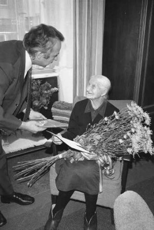 102. Geburtstag der zweitältesten Karlsruher Einwohnerin Barbara Schlager