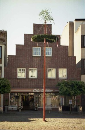 Markt: Maibaum