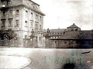 Fischer, Theodor; Bayreuth (Bayern); Rathaus (Umbau Infanteriekaserne) und Saalbau - Außenansicht