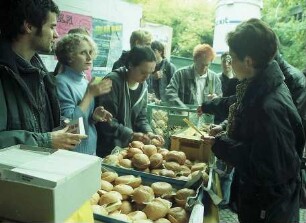 Freiburg im Breisgau: AStA-Demo gegen Mensa-Essen