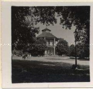 Wien, Lusthaus am Ende der Prater-Hauptallee, klassizistischer Pavillonbau