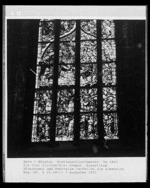Die Kirchenväter Gregor, Augustinus, Hieronymus und Ambrosius verteilen die Kommunion