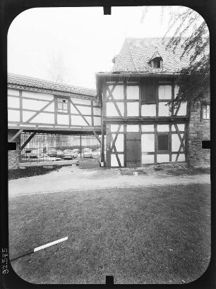 Beichlingen. Ehem. Schloß (Erweiterung E. 16. Jh. und 18. Jh.). Hofansicht