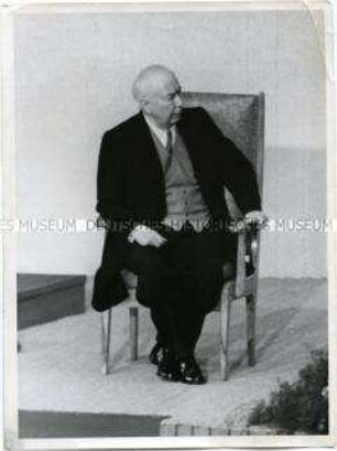 Theodor Heuss bei der Wahl zum Bundespräsidenten