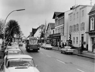 Hamburg-Rahlstedt. Bahnhofstraße. Das ländliche Hamburg