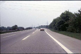 Einfahrt in Nebenfahrbahn West (Frankfurt Richtung Heidelberg) von Hauptfahrbahn West (Frankfurt Richtung Heidelberg)