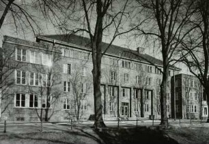 Güstrow, Wall 3. Verwaltungsgebäude (um 1935; A. Kegebein)