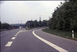 Einfahrt in Tangente Nordost (Weinheim Richtung Frankfurt) von Hauptfahrbahn Nord der A659 (Weinheim Richtung Mannheim)