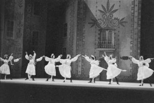 Szenenbilder aus dem Ballett "Coppelia" von L. Delibes, Libretto A. Saint-Léon und Ch. Nuitter, Deutsche Staasoper Berlin, Premiere 31.05.1956 : Ballett in drei Bildern
