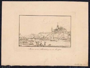 Stadtansicht von Meißen, Blick von Norden über die Elbe auf die Brücke (fünfter Zustand 1815 bis 1866), darüber das Schloss Siebeneichen und die Martinskapelle, rechts Altstadt und Burgberg mit Albrechtsburg und Dom
